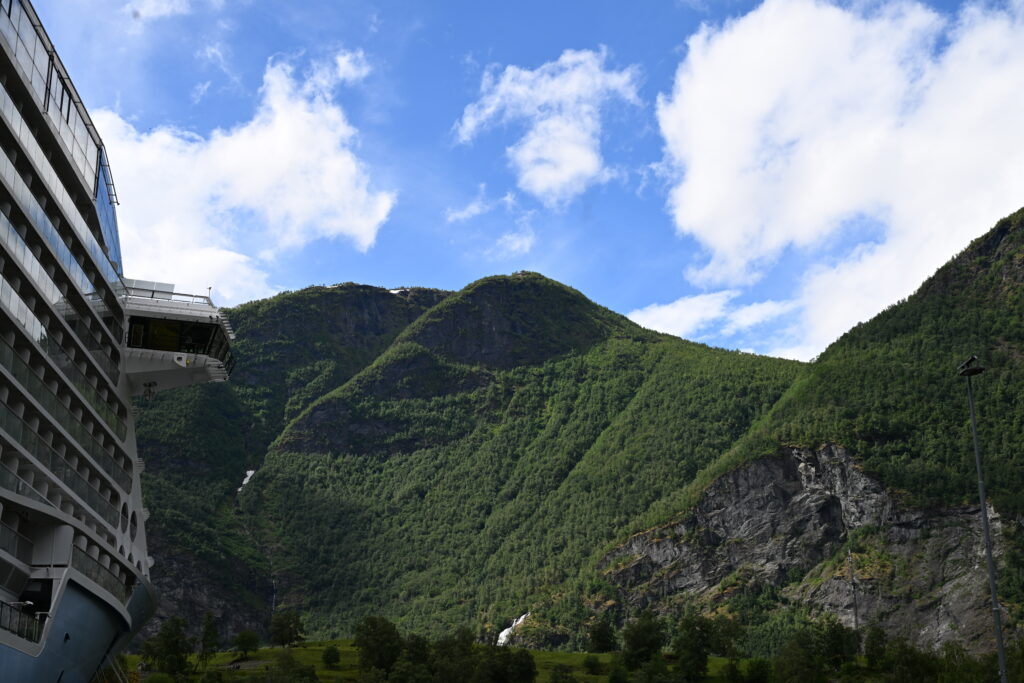 Cruise Ports & Excursions Guide